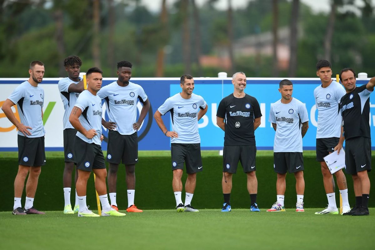 zonainteristi_'s tweet photo. Daftar pemain yg tidak masuk rencana Simone #Inzaghi dan akan meninggalkan #Inter.
#Radu
#FilipStankovic
#Brazao
#Fontanarosa
#Lazaro
#Agoumé
#Sensi
#Persyan
#Oristanio
#Males
#Colidio
#SebastianoEsposito
#Salcedo
👤 #NicoSchira https://t.co/yCzDFAYWVr