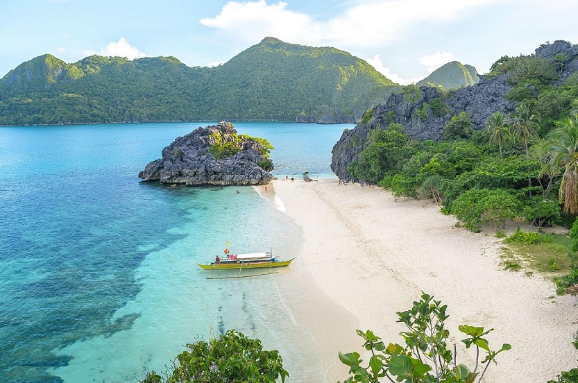 Travel Itinerary tweet media