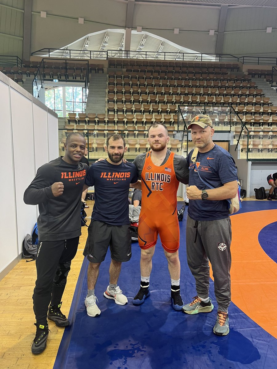 Boys looking HUNGARY!!!