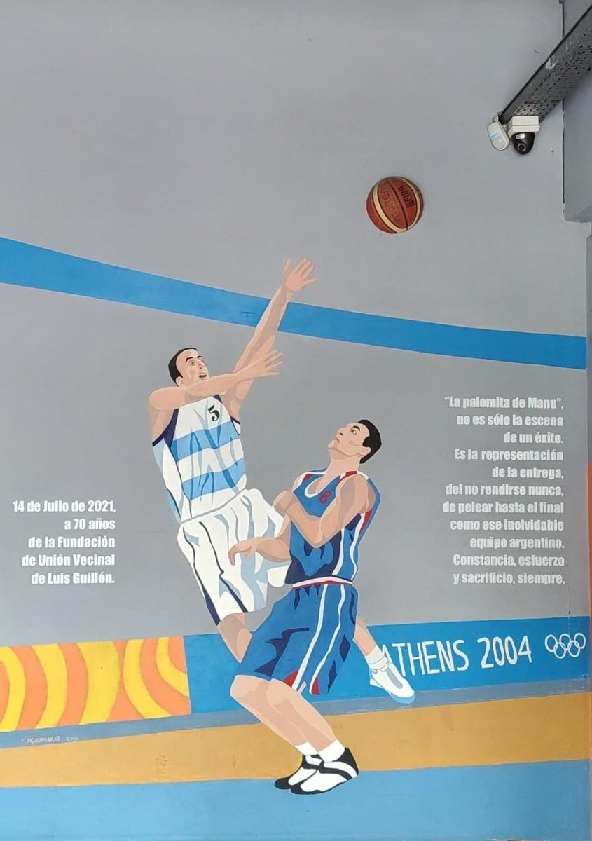 LuisClimenti's tweet photo. ¡Unión Vecinal de Luis Guillón cumple 72 años de vida!
Este es el mural que hace dos años recibe a los chicos que practican básquet en el club. @manuginobili es inspiración.
¡Feliz cumpleaños Unión Vecinal!
#UnionVecinal #GuillonBasquet https://t.co/CkQCWBOVnI