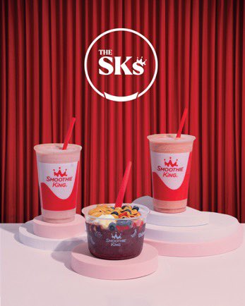 They’re ready for their speeches…🥤🏆

#smoothiekingdulles #bestsmoothie #theSKs #bestsmoothiebowl #bestflavor #smoothiebowl #seasonalsmoothie #weekend #warriors #winning #healthylifestyle #fitness #friday #shopping