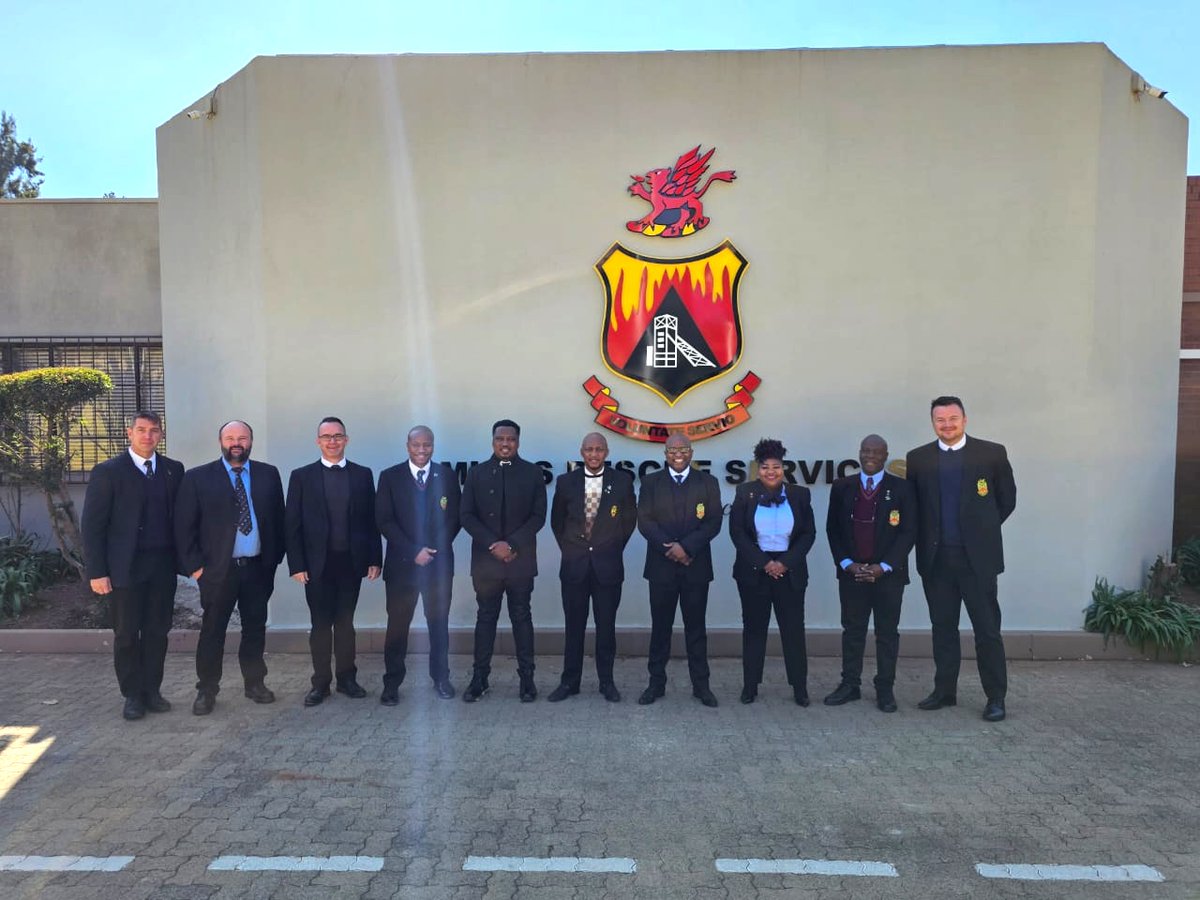 An inspiring moment hosting the esteemed Association of Mine Managers South Africa (AMMSA) at our Mines Rescue Services Head Office! #AMMSA #AssociationofMineManagementSouthAfrica #MinesRescueServices #MinesRescue #MiningLeadership #SafetyFirst