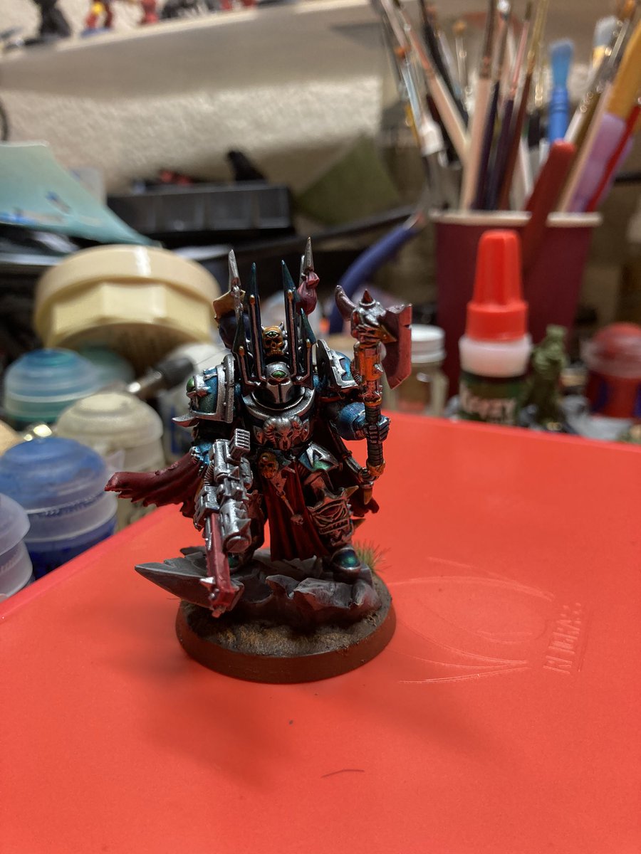 AshrumtheBlack's tweet photo. @warhammer I , and they are Alpharius! https://t.co/Fq9eXP4ImW