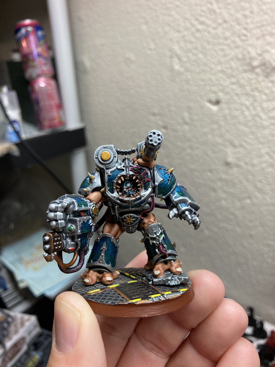 AshrumtheBlack's tweet photo. @warhammer I , and they are Alpharius! https://t.co/Fq9eXP4ImW