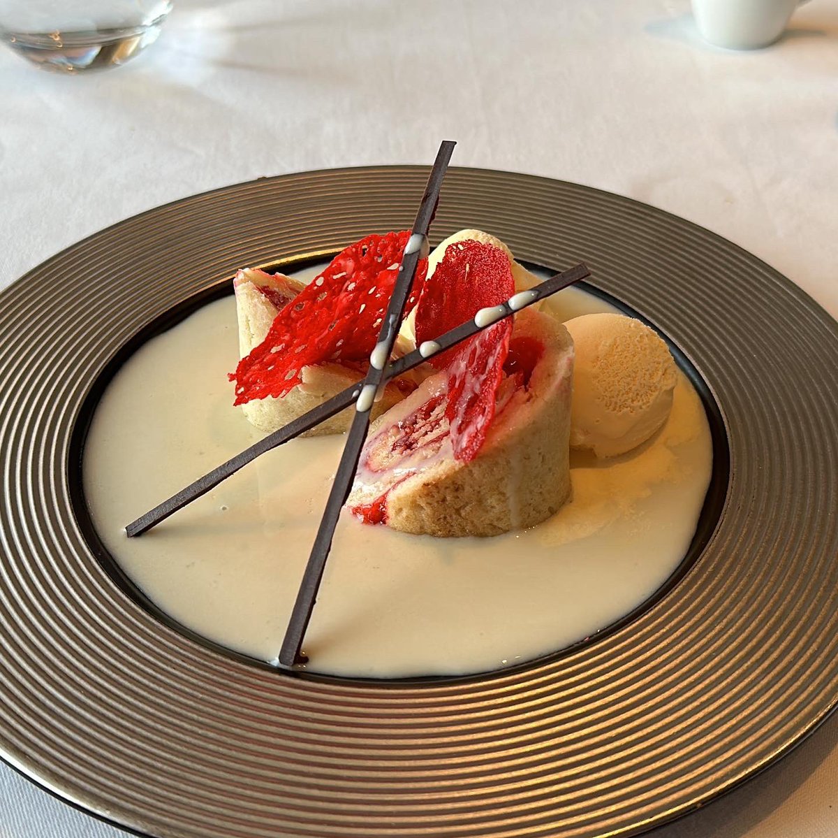 georgeanddan's tweet photo. Silver Fork onboard Marella Voyager was incredible. The food was great, as was the service! 🍴 
You can choose the à la carte menu priced at £36.95 per person, or £46.95 for the 7-course tasting menu. We chose the à la carte and did not regret it 😄
AD [Media Trip] #Bonvoyager https://t.co/xQgPQJudVH