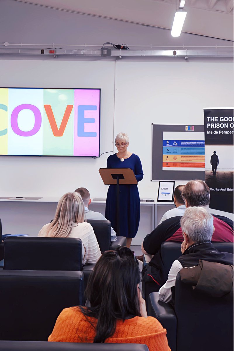 maxigraphixs tweet media