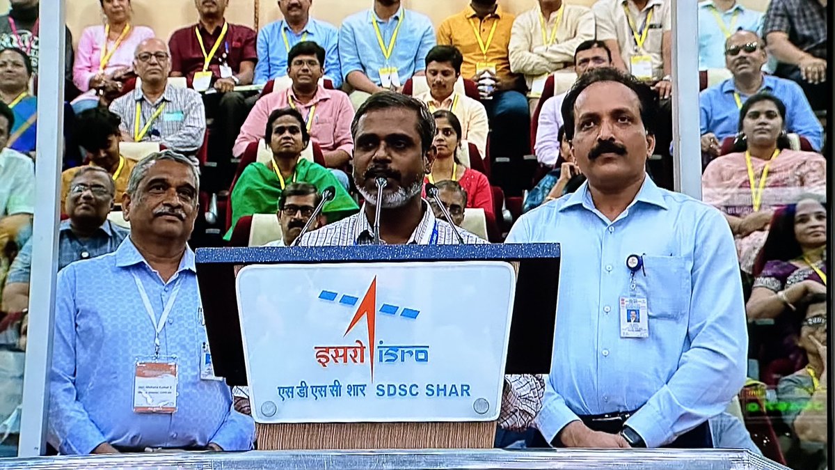 anuj_Chicago's tweet photo. Proud Moment ⁦@isro⁩ Nation salutes each one of you. https://t.co/PrtbZXDSUU
