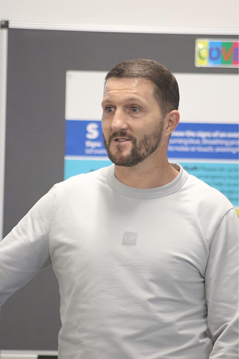 maxigraphixs tweet media