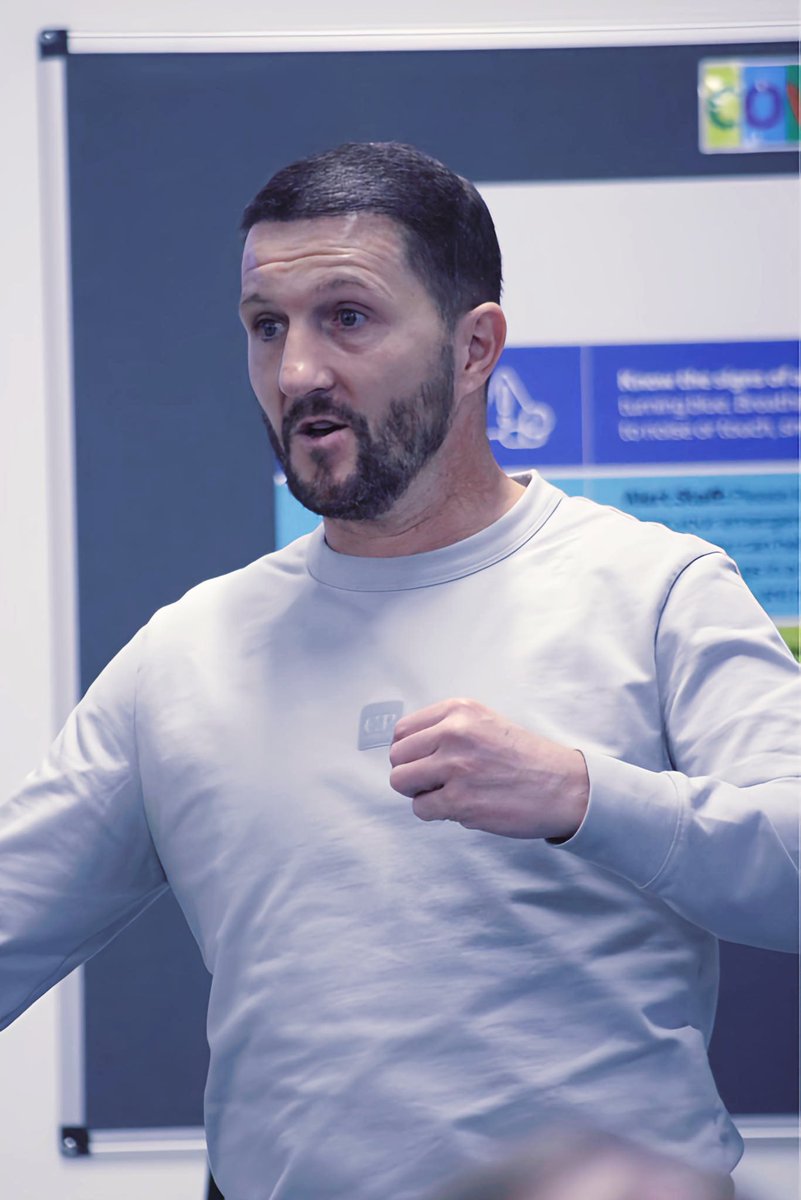 maxigraphixs tweet media