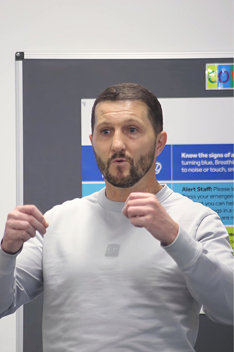 maxigraphixs tweet media