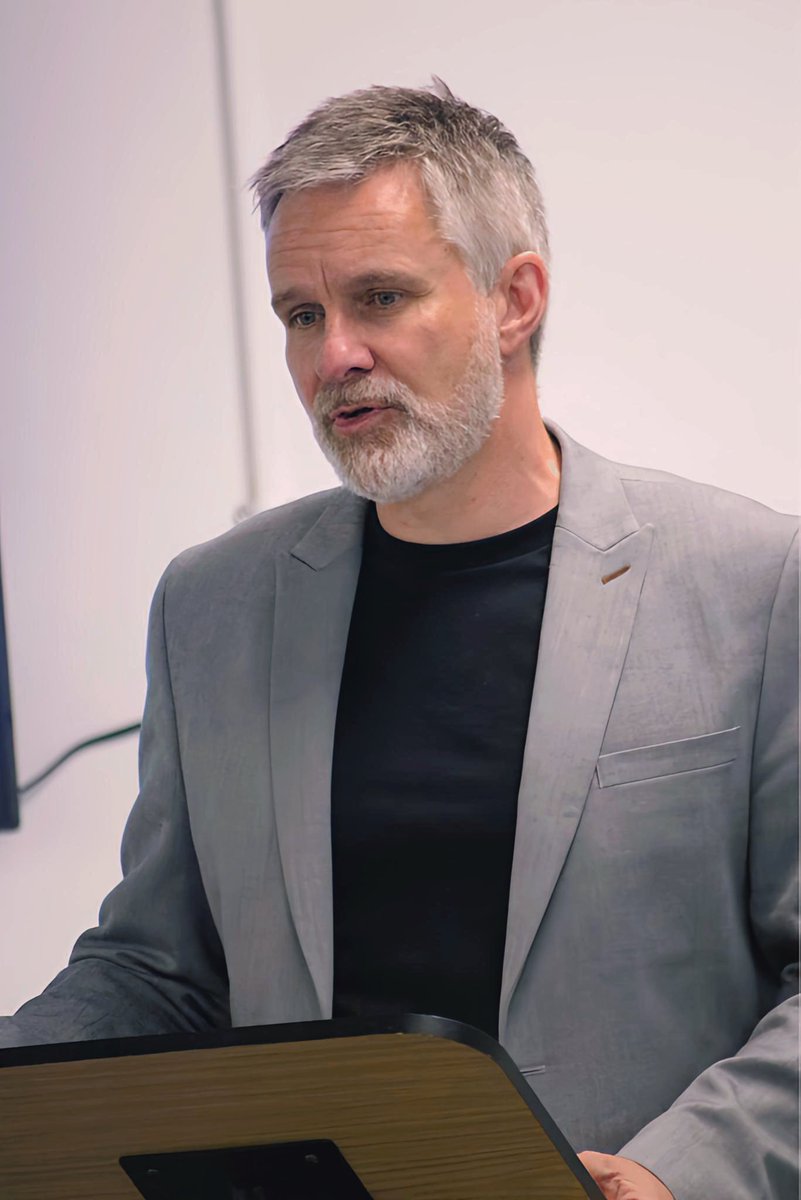 maxigraphixs tweet media