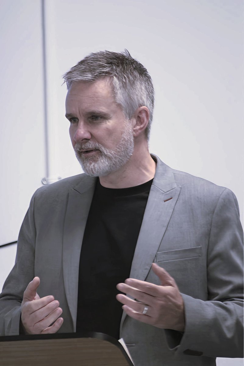 maxigraphixs tweet media