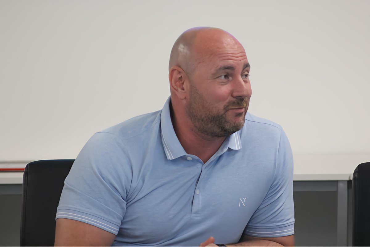 maxigraphixs tweet media