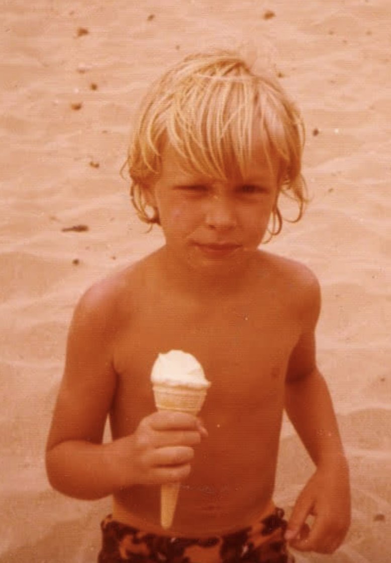 Fancy having a laugh, banishing the rain &amp; hearing some classic Golden hits from across the decades with a bit of trivia thrown in? Then join Edan on MARLOW FM 97.5 today from 3-5pm…Sorted!