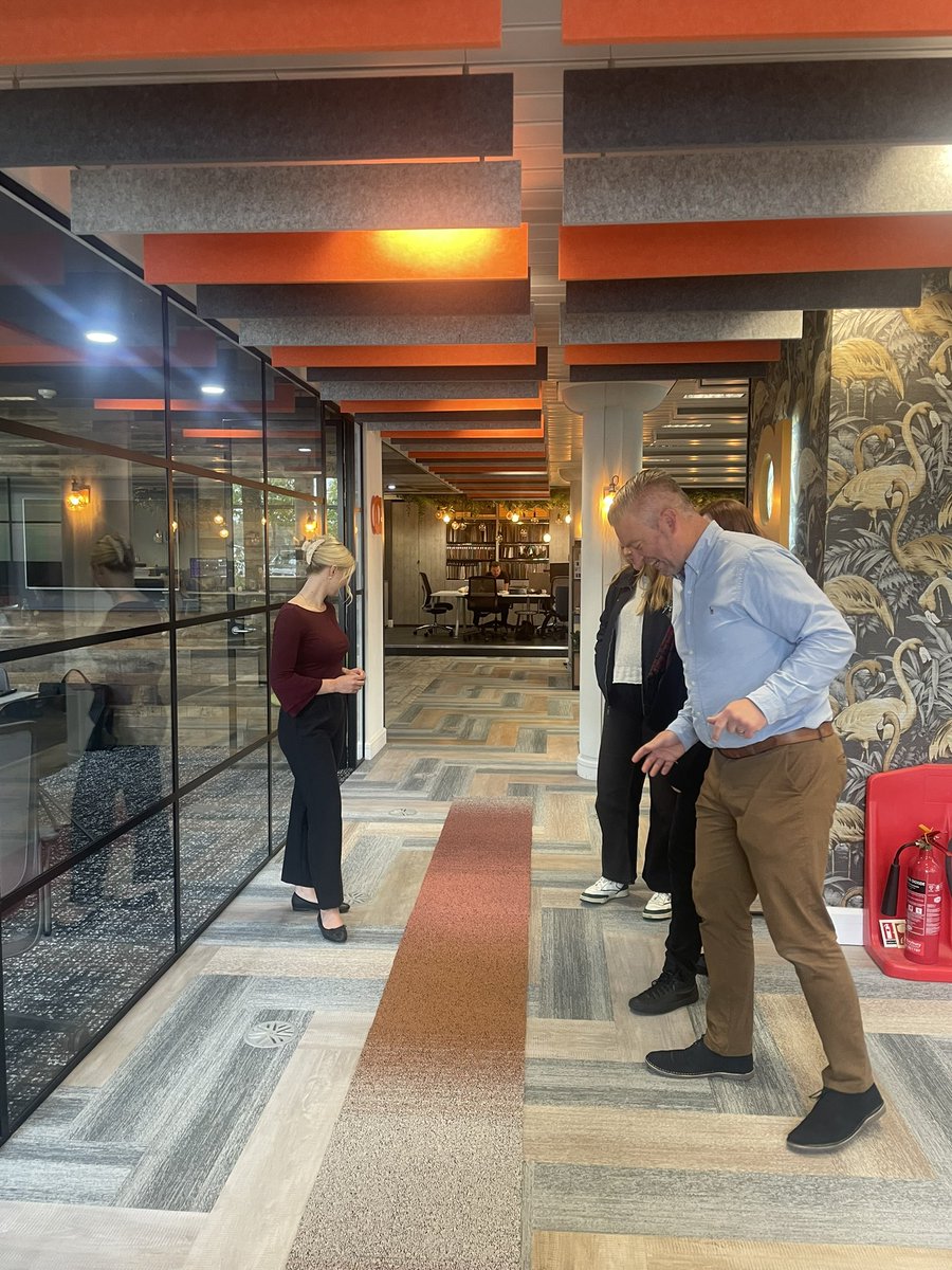 Absolute Commercial Interiors tweet media