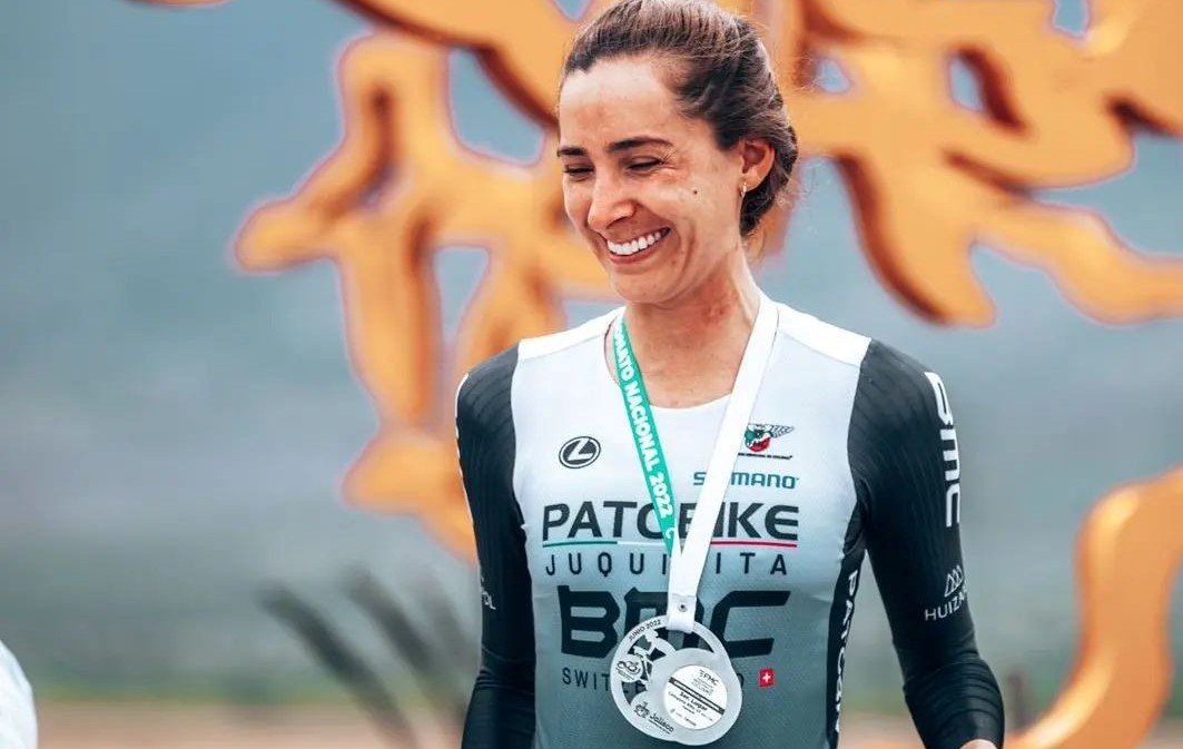 <a href="/UCI_cycling/">UCI</a> Lo lamento por todas aquellas que ya lo hicieron. Me acuerdo hoy de Marcela Prieto, legítima ganadora del Tour de Gila, que perdió su título para que en su lugar lo ganara un hombre.
x.com/IreneAguiarG/s…