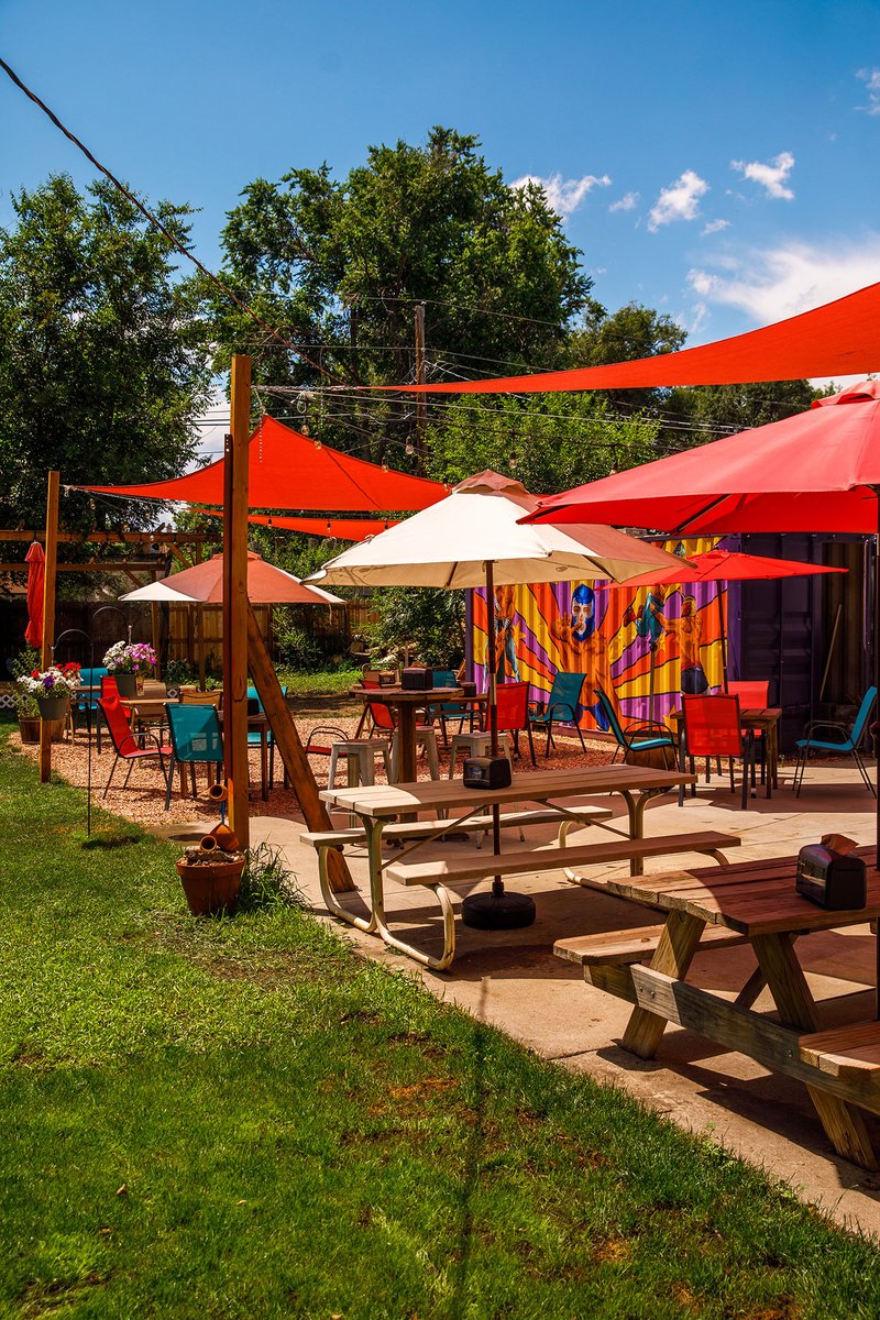 summit_tacos's tweet photo. Make sure you check out our awesome patio! https://t.co/lebCeV362x https://t.co/VNhNhibRTG