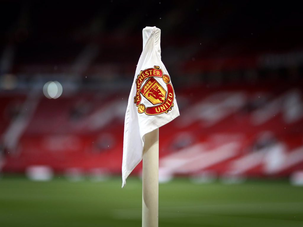 🚨BREAKING: Manchester United telah didenda £256 ribu oleh UEFA Club Financial Control Body (CFCB) karena defisit minor dalam perhitungan finansial untuk musim 2021/22.

#utdfocusid | <a href="/TyMarshall_MEN/">Tyrone Marshall</a>