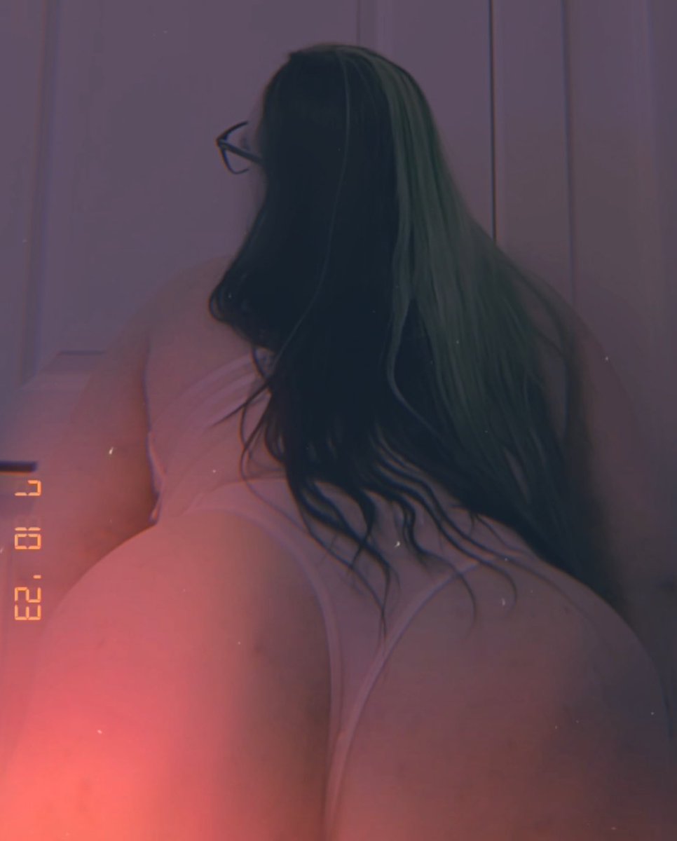 BatCorpseCult's tweet photo. What’s up sluts https://t.co/9FP9uefIaD