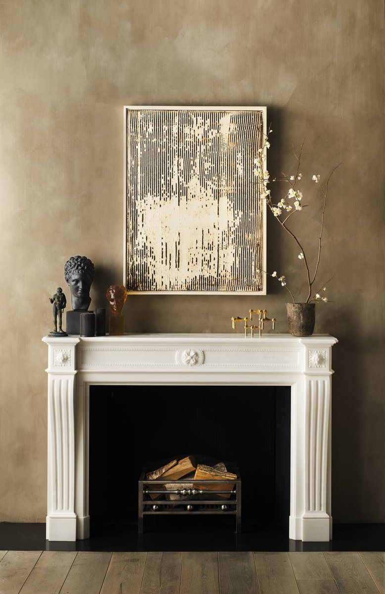 This Louis XVI-style fireplace is a favourite from our collection of historical reproductions. The Deauville marries classical forms with botanical motifs, popular during that era, resulting in a classic design that exudes elegance. 
 
#fireplacedecor #fireplaces #fireplacedesign