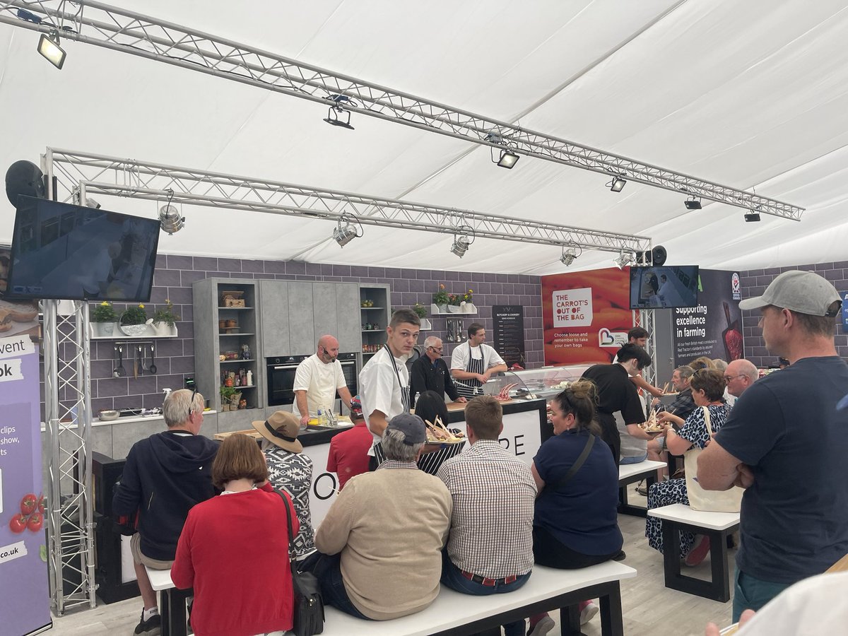 stedychefs's tweet photo. Another event absolutely smashed this week @greatyorkshow #reliefstaff https://t.co/dlyIIM5naH