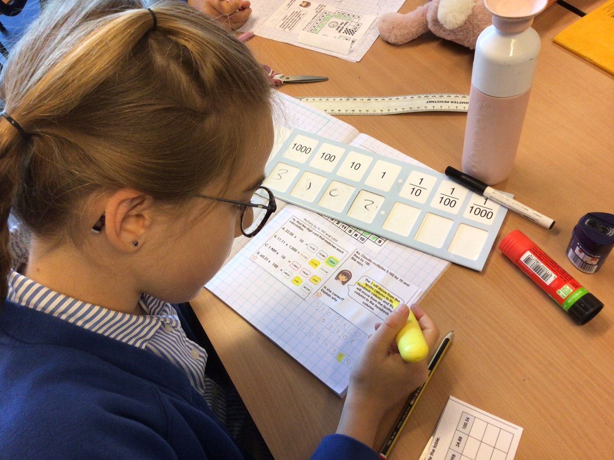 BSNJSL's tweet photo. Using equipment to help us multiply and divide by 10, 100 and 1000! 🤩 #JSLYear5 #BSNMaths https://t.co/85sI4falMq