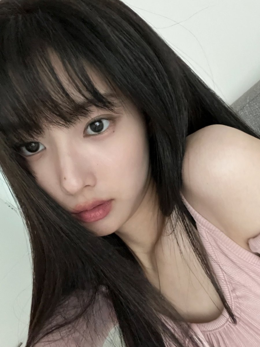 hyemsta's tweet photo. Hyewon 🩷 https://t.co/g7H2YYMZE6