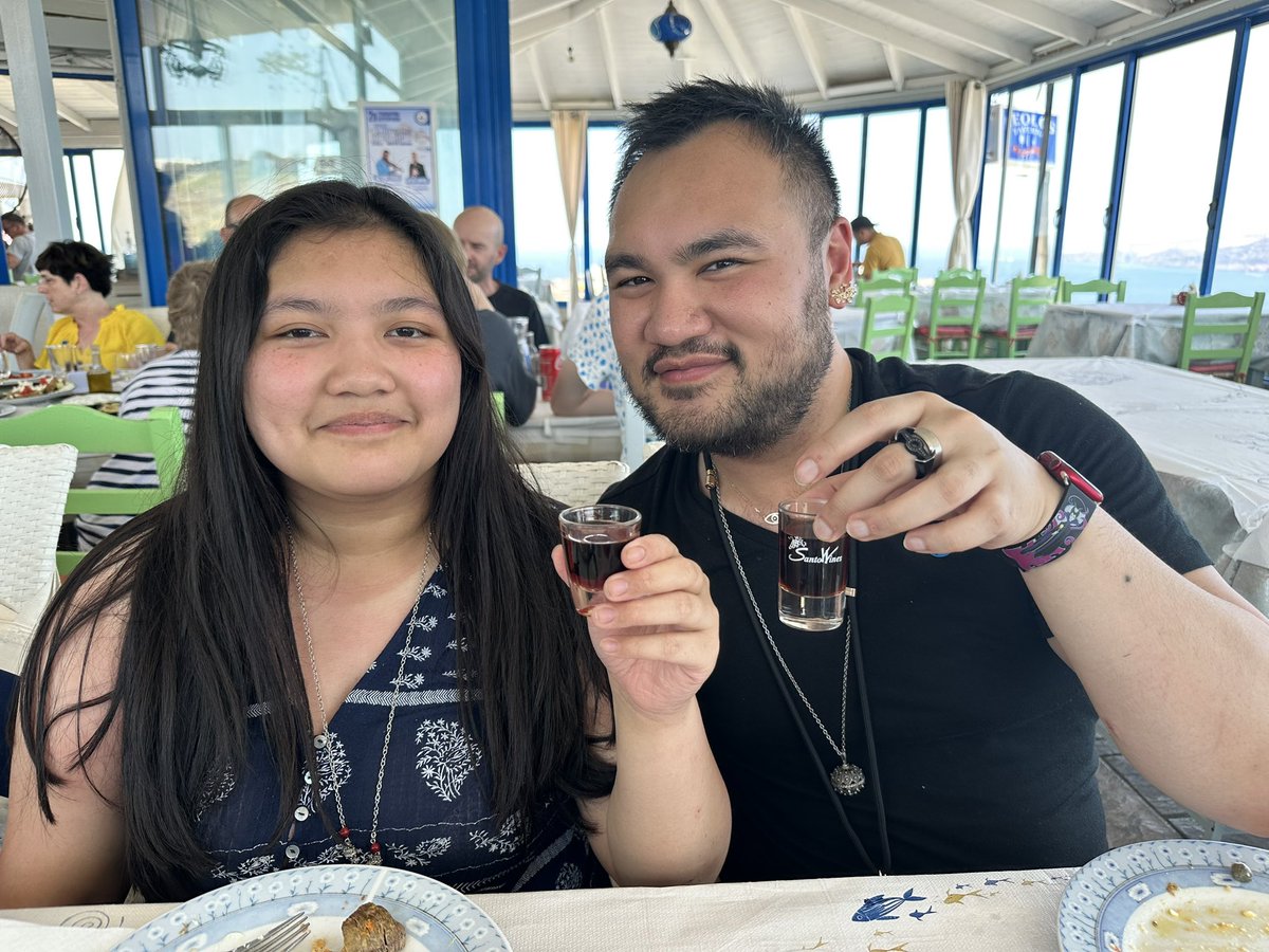 PinkHeart623's tweet image. It was a fun time #santorinigreece