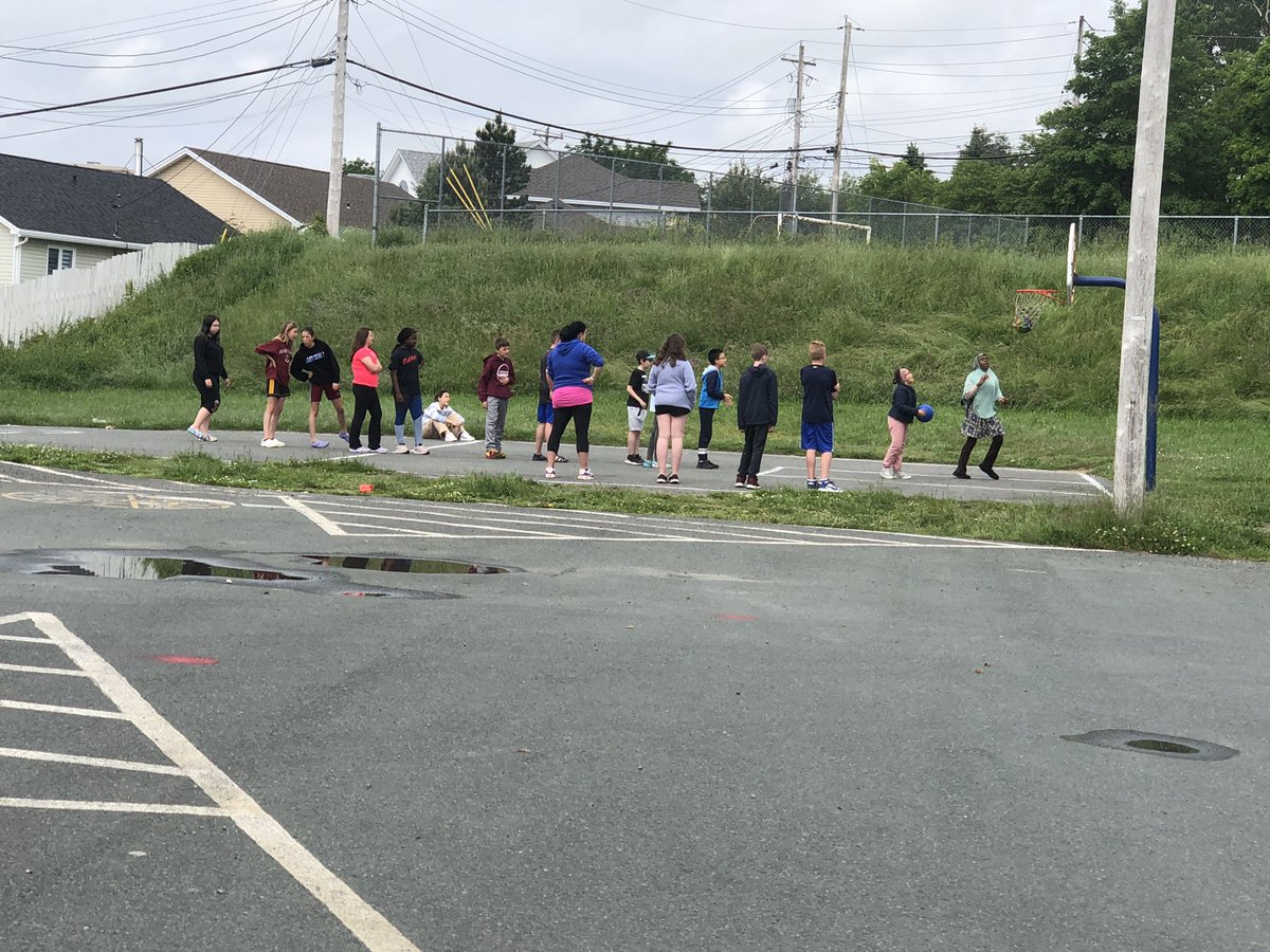 MmeBennett tweet media