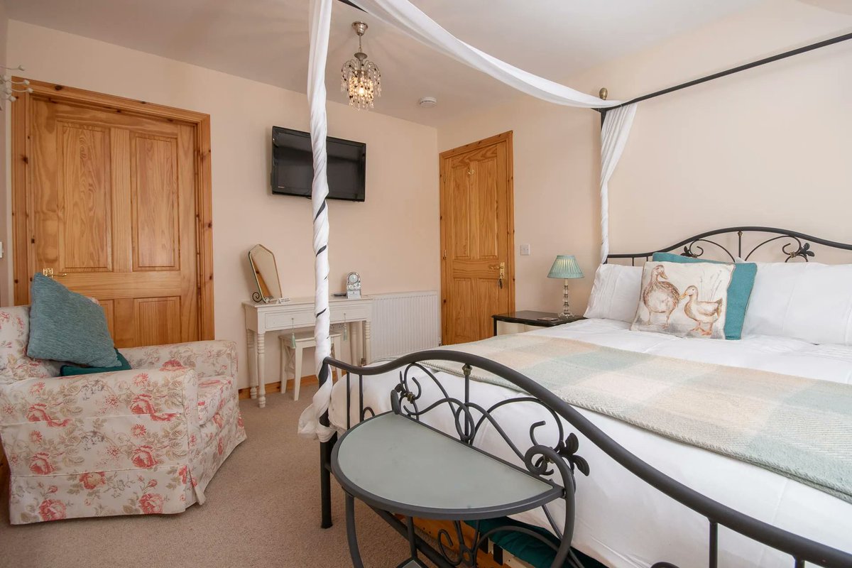 TheBBDirectory's tweet photo. ❤️ "Couldn’t recommend Carndaisy highly enough. The welcome was second to none. The breakfast was amazing & the family were amazing." ❤️
https://t.co/59LmbrLtW2
#GuestReview #Accommodation #BandB #WarmWeclome #Breakfast #Rural #Urray #MuirofOrd #Invernessshire #Scotland https://t.co/Kusz9CIdwz