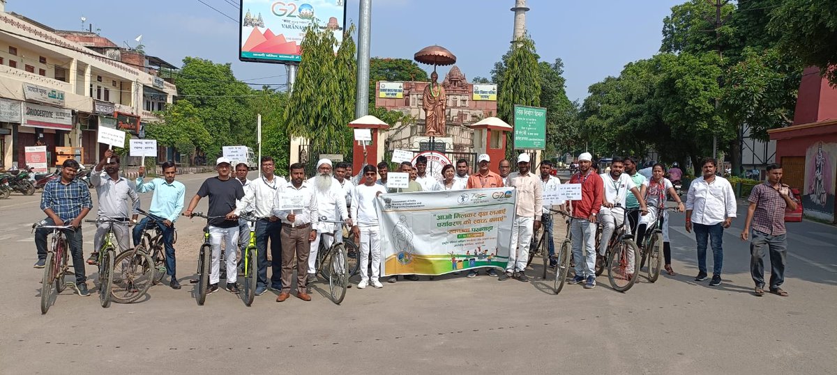 GoIStats's tweet photo. Kudos to SRO, Varanasi for their outstanding participation through Cycle rally and plantation drive in #SwachhataPakhwara to spread the awareness about cleanliness and hygiene. 
#goistats #SwachhataPakhwara @swachhmospi #Swachhabharat https://t.co/RjiRsfQdKD