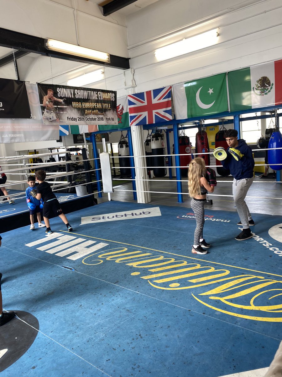 steelcityabc's tweet image. Kids session last night 🔥🥊 #steelcityboxing #teamthunder