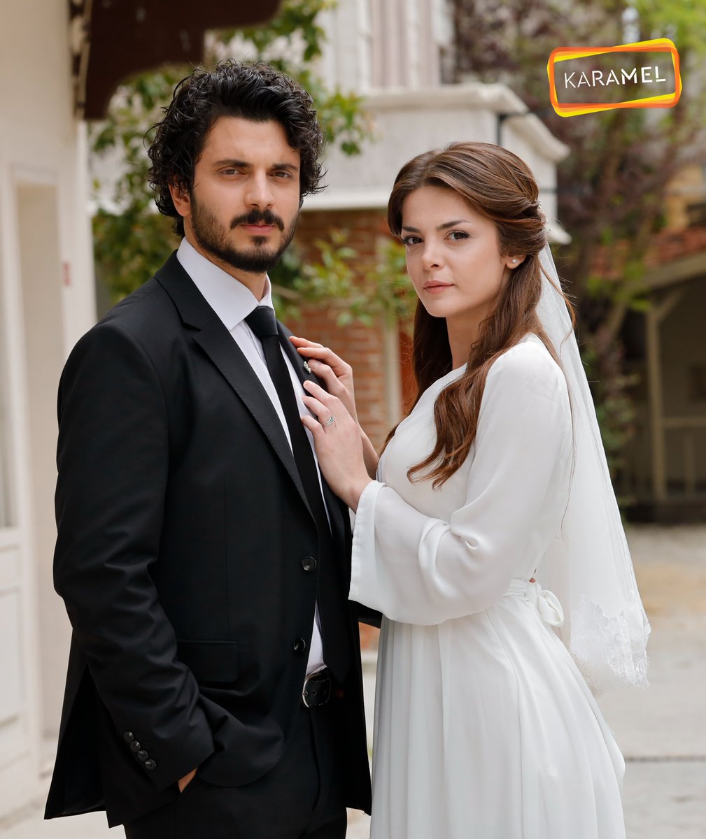 😎🌸 #Esaret yeni bölümleriyle hafta içi her akşam 19:00'da <a href="/kanal7/">Kanal 7</a>'de! 💞 #DüğünümüzVar <a href="/KaramelYapim/">Karamel Yapım</a>