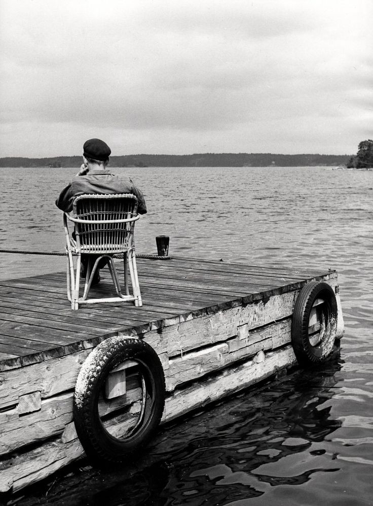 theworldcinemaa's tweet photo. "Film as a dream, film as music. No art passes our conscience in the way the film does, and goes directly to our feelings, deep down into the dark rooms of our souls." — Ingmar Bergman 

Happy birthday to the Master of Cinema, #IngmarBergman https://t.co/YDdzKZIpYM