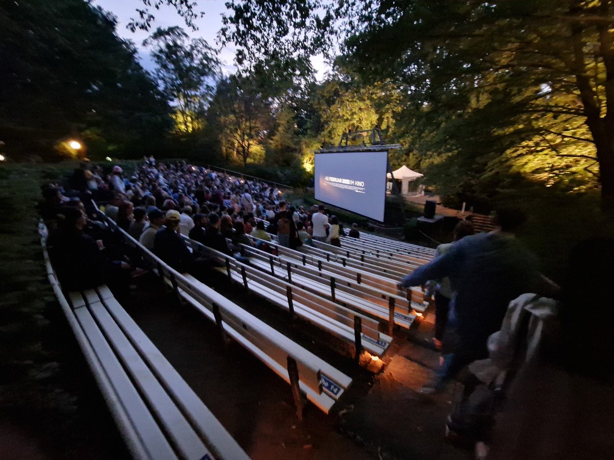 Asteroid City at the Freiluftkino Hasenheide last night