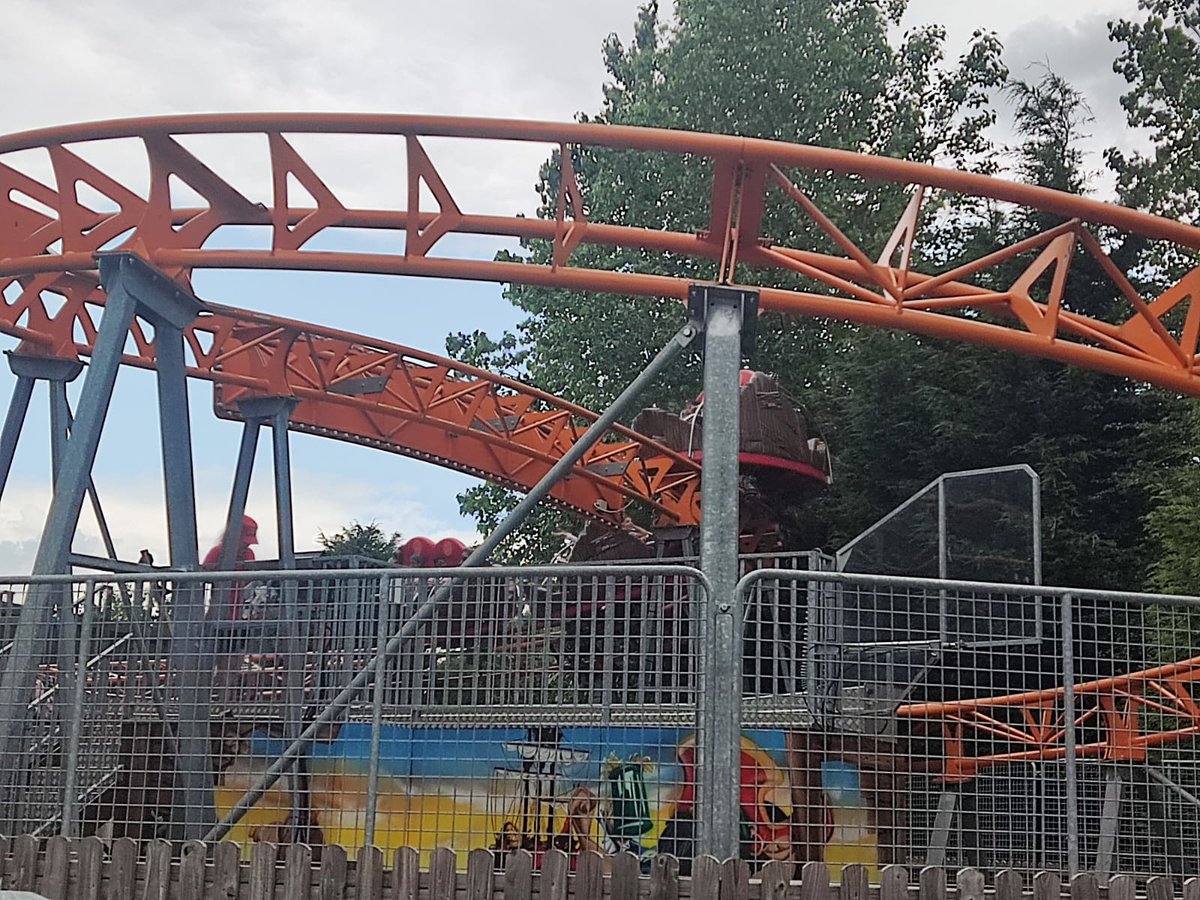 LoteTreePrimary's tweet photo. Some lovely images from the Twin Lakes trip yesterday, the children had a wonderful time 🎢 https://t.co/TnDG1evBdJ
