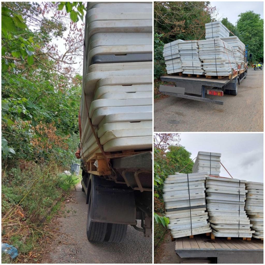 NSRAPT's tweet photo. #RCRT stopped this lorry on the #A12 near #Saxmundham today with its load having shifted it presented a clear danger of falling onto the road #TOR #checkyourload @SuffolkPolice #1462 https://t.co/0WHblSGs3n
