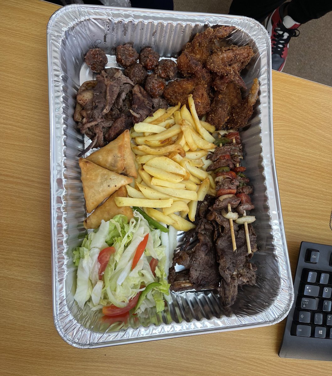 queenbae88's tweet photo. Update guys, so Zac the owner of the business came through with the correct order and has apologized for the mixup. The food is yum, &amp; yeah..he’s professional &amp; a great guy! His workers will definitely do better going forward. Support them guys… https://t.co/lmb4VpYNob