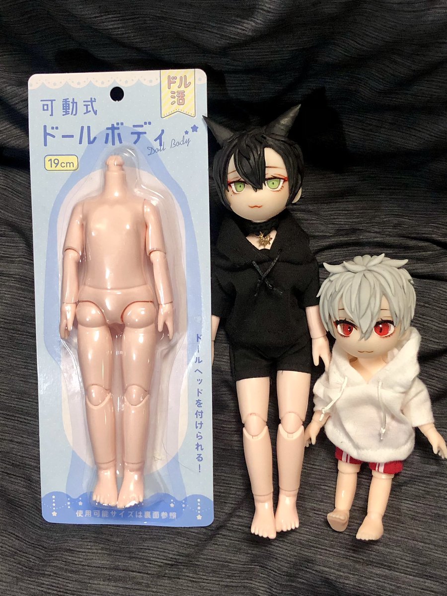 前作ったセリアさんのドールヘッドにセリアさんの19cmドールボディ