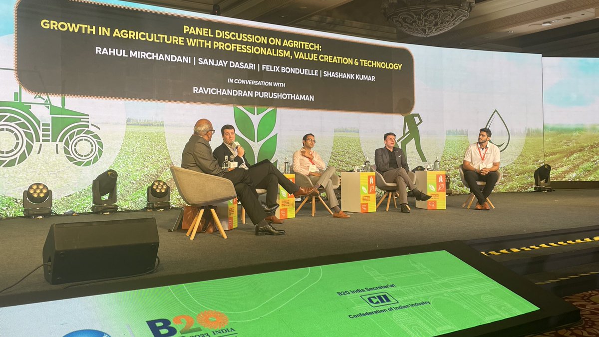 Panel discussion on Agri-tech: growth in agriculture with professionalism, value creation &amp; technologies, new paradigms to protect environment and support new entrepreneurial ideas.

Final gift delivered by our delegation President <a href="/alesomaschini/">AlessandroSomaschini</a> at #g20yea