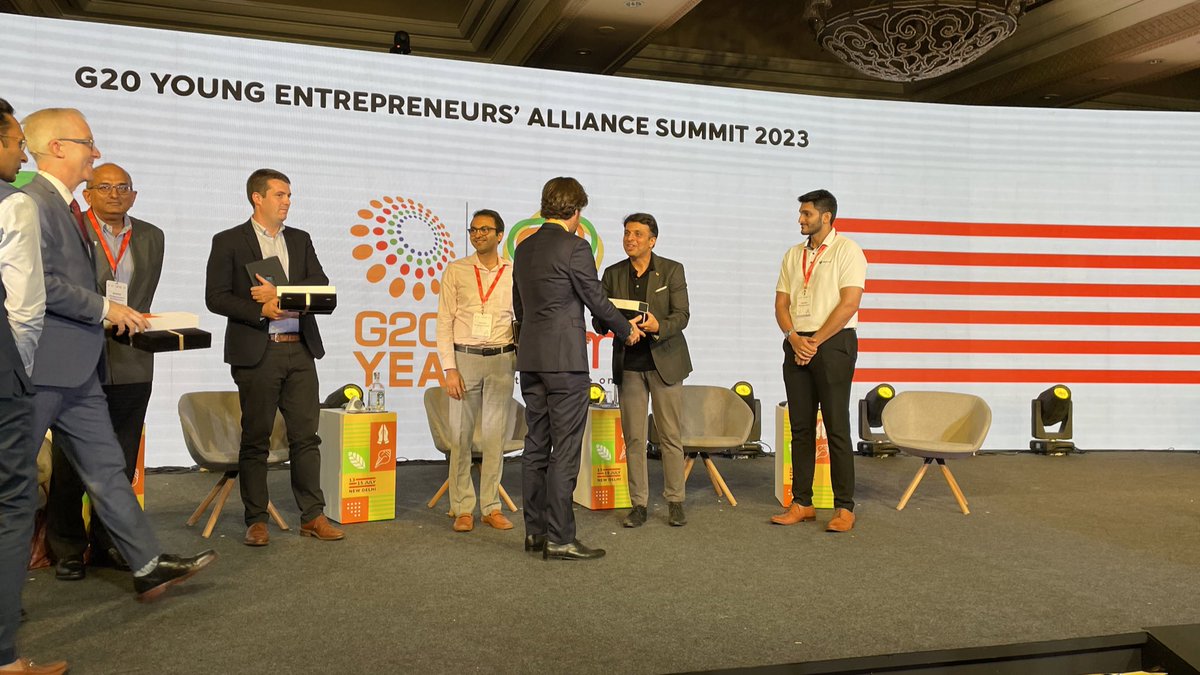 GIConfindustria's tweet photo. Panel discussion on Agri-tech: growth in agriculture with professionalism, value creation &amp; technologies, new paradigms to protect environment and support new entrepreneurial ideas.

Final gift delivered by our delegation President @alesomaschini at #g20yea https://t.co/XRVHTUSUh7