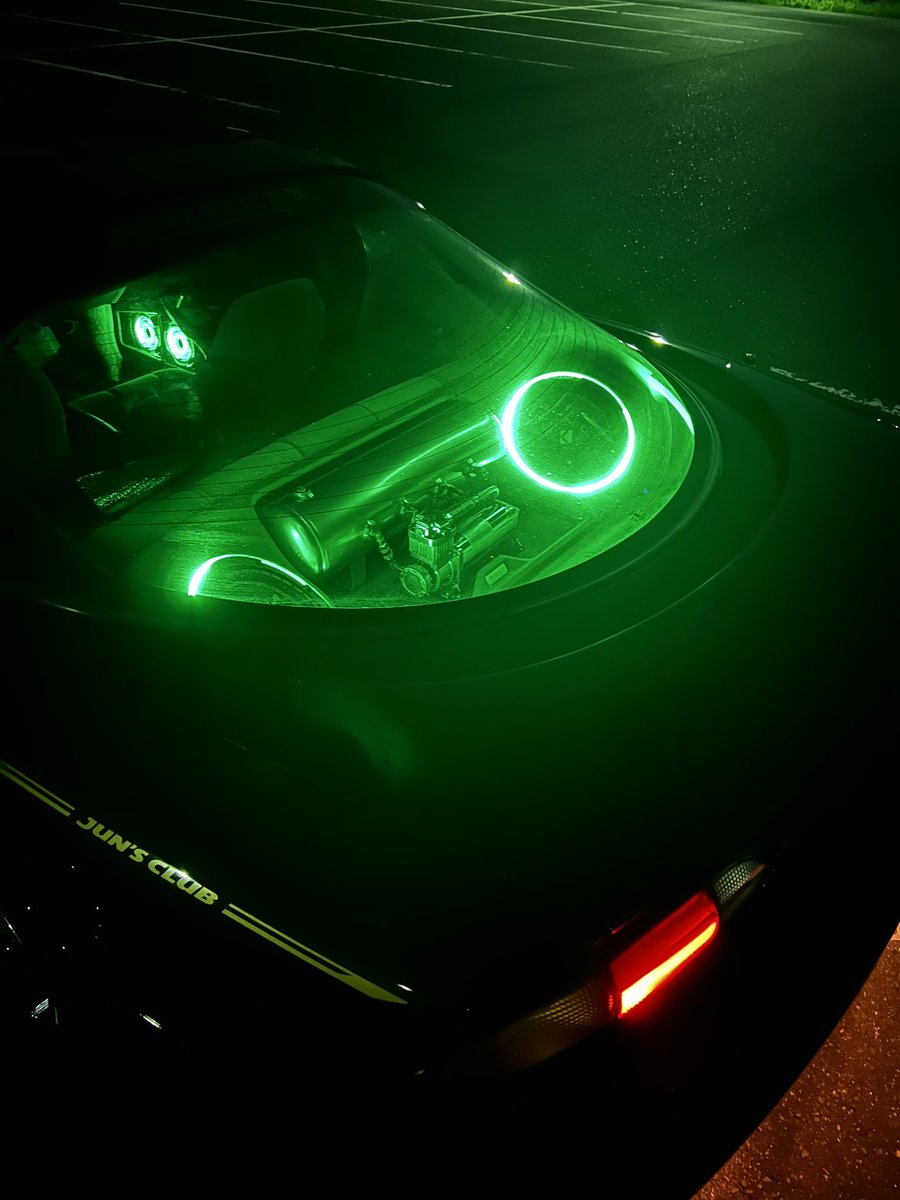 僕のカマロなかなかかっこいいと思うんだが😎
 #CHEVROLET  #camaro  #4代目カマロ  #4thcamaro  #4thgencamaro  #customaudio  #AIRsuspension  #エアサス  #カスタムオーディオ  #大口径ホイール  #DUBCAR