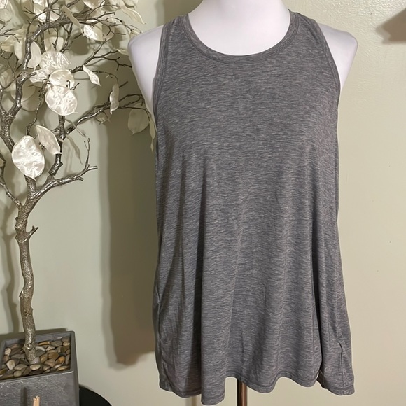 So good I had to share! Check out all the items I'm loving on <a href="/Poshmarkapp/">Poshmark</a> #poshmark #fashion #style #shopmycloset #vans #gap: posh.mk/hRbY1bSkqBb