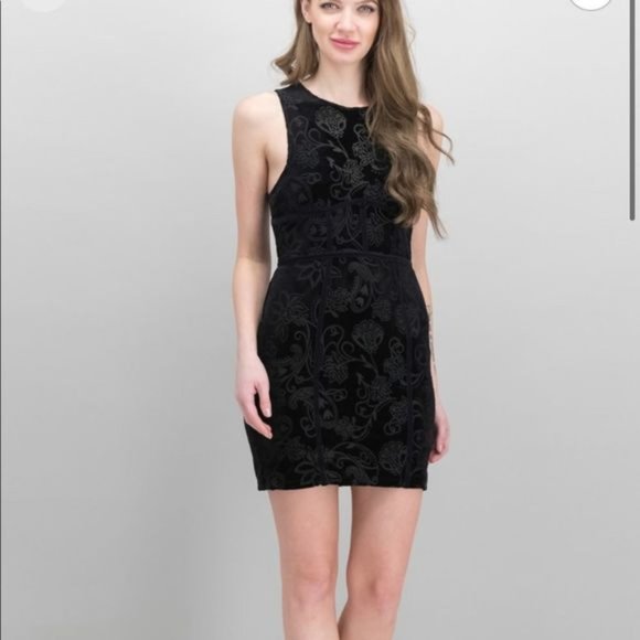 rosegoldrivet's tweet photo. So good I had to share! Check out all the items I'm loving on @Poshmarkapp from @Happy_Organics #poshmark #fashion #style #shopmycloset #agadrianogoldschmied #lillypulitzer #freepeople: https://t.co/8AGKtv9n7n https://t.co/v9zGivRmkS