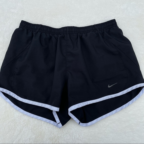 So good I had to share! Check out all the items I'm loving on <a href="/Poshmarkapp/">Poshmark</a> #poshmark #fashion #style #shopmycloset #anntaylor #elizaj #nike: posh.mk/JuGl5kLbmBb