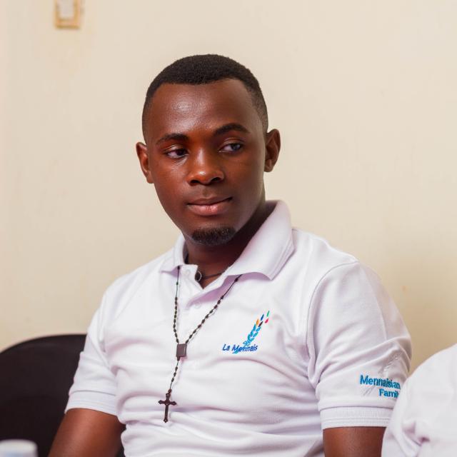 Xerxesmartin's tweet photo. #NewProfilePic https://t.co/J0Isbqj72u