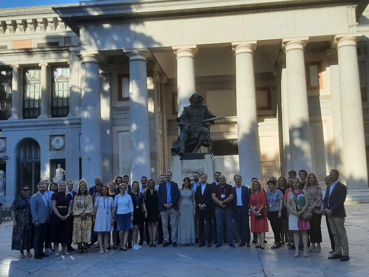 inclusiongob's tweet photo. 🇪🇸🇪🇺 @joseluisescriva agradeció ayer a las delegaciones europeas, reunidas en Madrid con motivo del #SCIFA, su firme compromiso para seguir preservando, desde la unidad, la protección de los desplazados de Ucrania, y solicitó el apoyo para avanzar en vías de migración regular https://t.co/sPRAj9xBpd