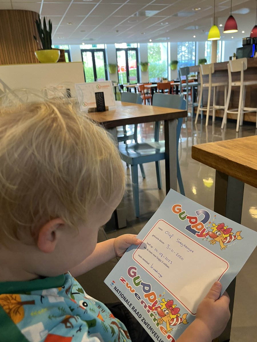 Als de hele wereld zich zou gedragen als een peuter die net zijn zwemdiploma heeft gekregen, zouden alle problemen opgelost zijn. 💦