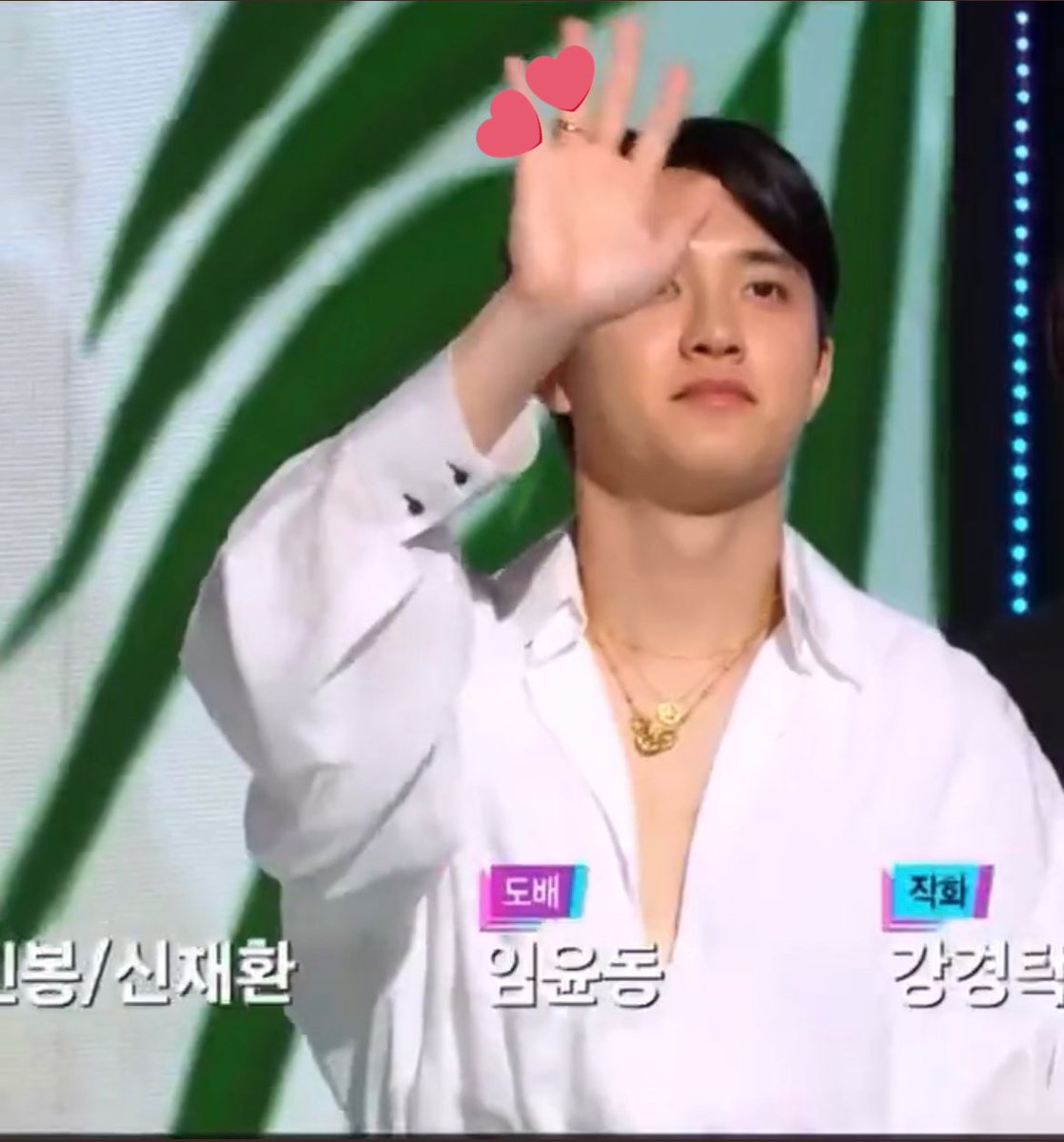 Dandanies are really strong. We all saw Kyungsoo's ring finger for two consecutive days and we all saw he had a ring on it, but we are keeping quiet about it. Whatever reason is behind that ring, I genuinely pray him happiness. 🥰