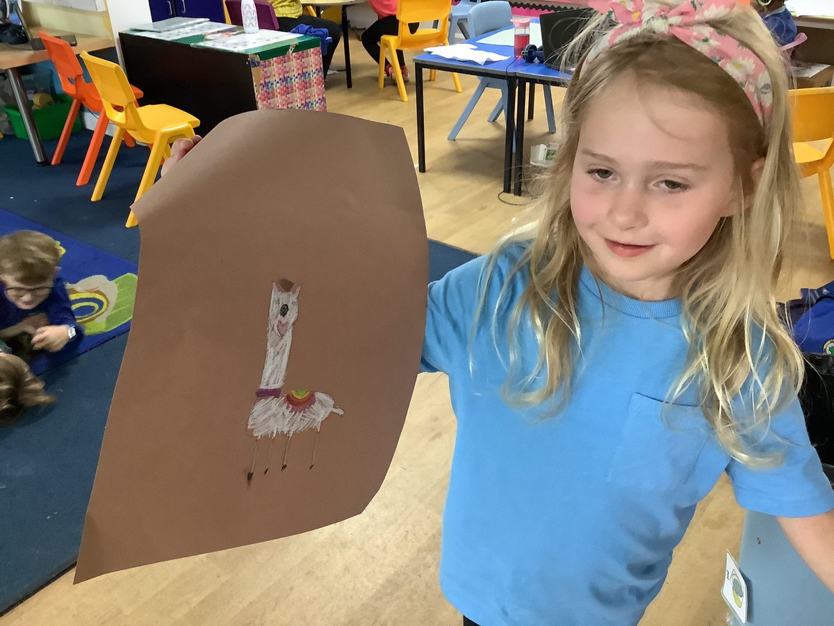 llanrhidianp's tweet photo. #LlanPengwin have been busy down on the farm today. We had fun meeting our new Pengwin today #LlanHum #LlanFun https://t.co/S7XPE3rtQt